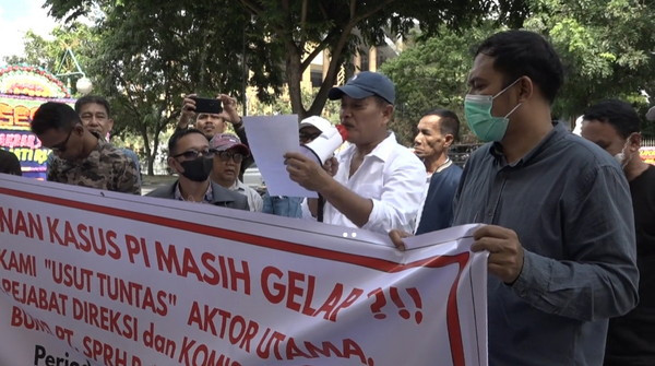 Demo_PT_SPRH_di_Kejati_Riau.jpg