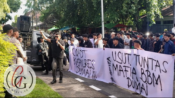 demo-mhs-dumai-copot-kapolres1.jpg
